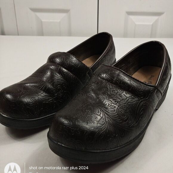 Women's DUCK HEAD Becky Floral Leather Slip-On Comfort Clogs US Size 7.5 - Picture 3 of 8